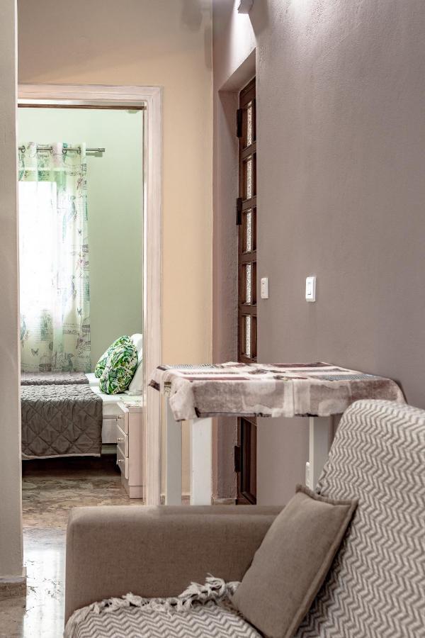 Ritsinia Apartments 艾伊翁 外观 照片